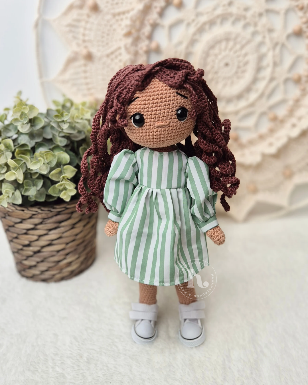 Haakpakket Pop Tess met gehaakte pruik & kleding set: Gestreepte Jurk