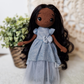 Haakpakket Pop Tess met poppenhaar pruik & kleding set: Licht blauwe jurk