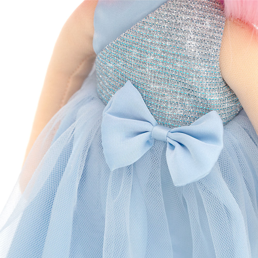 Haakpakket: Pale Pink, Blauwe jurk en halflang krullend gehaakt blond haar